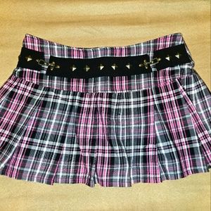Mini skirt, super cute, can be goth Abbey Dawn Size 7